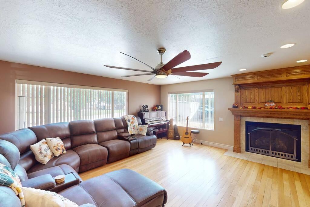 Tacit Shadow Resort Paradise Deluxe Suite, Gym, Coffee Bar, Hot-Tub, Free Laundry, Food Available Parowan Exterior foto